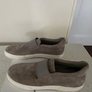 Vince Kirkland skate sneaker, size 9.5M, grey suede, NEW